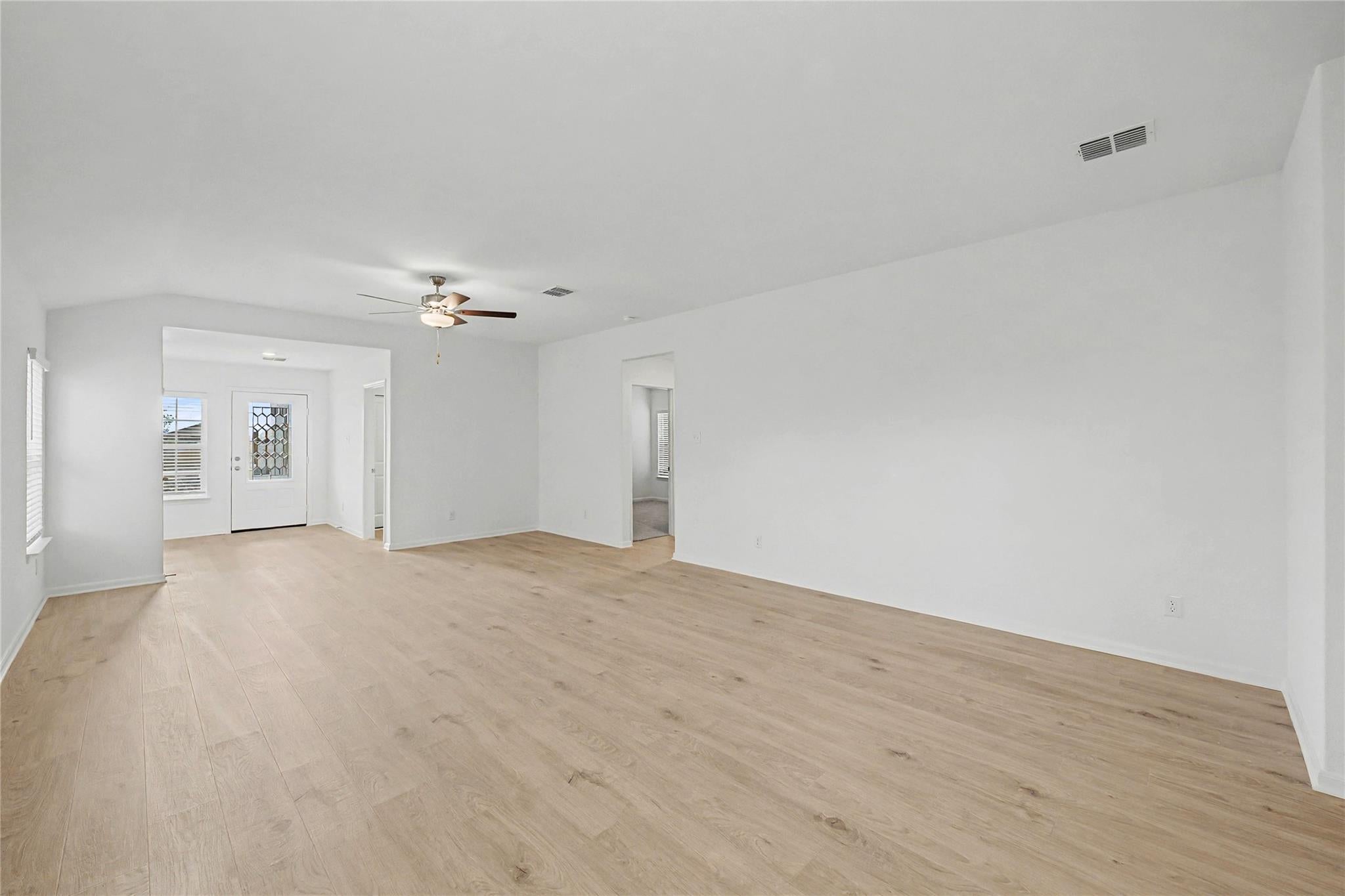 218 Myrtle Oak DR