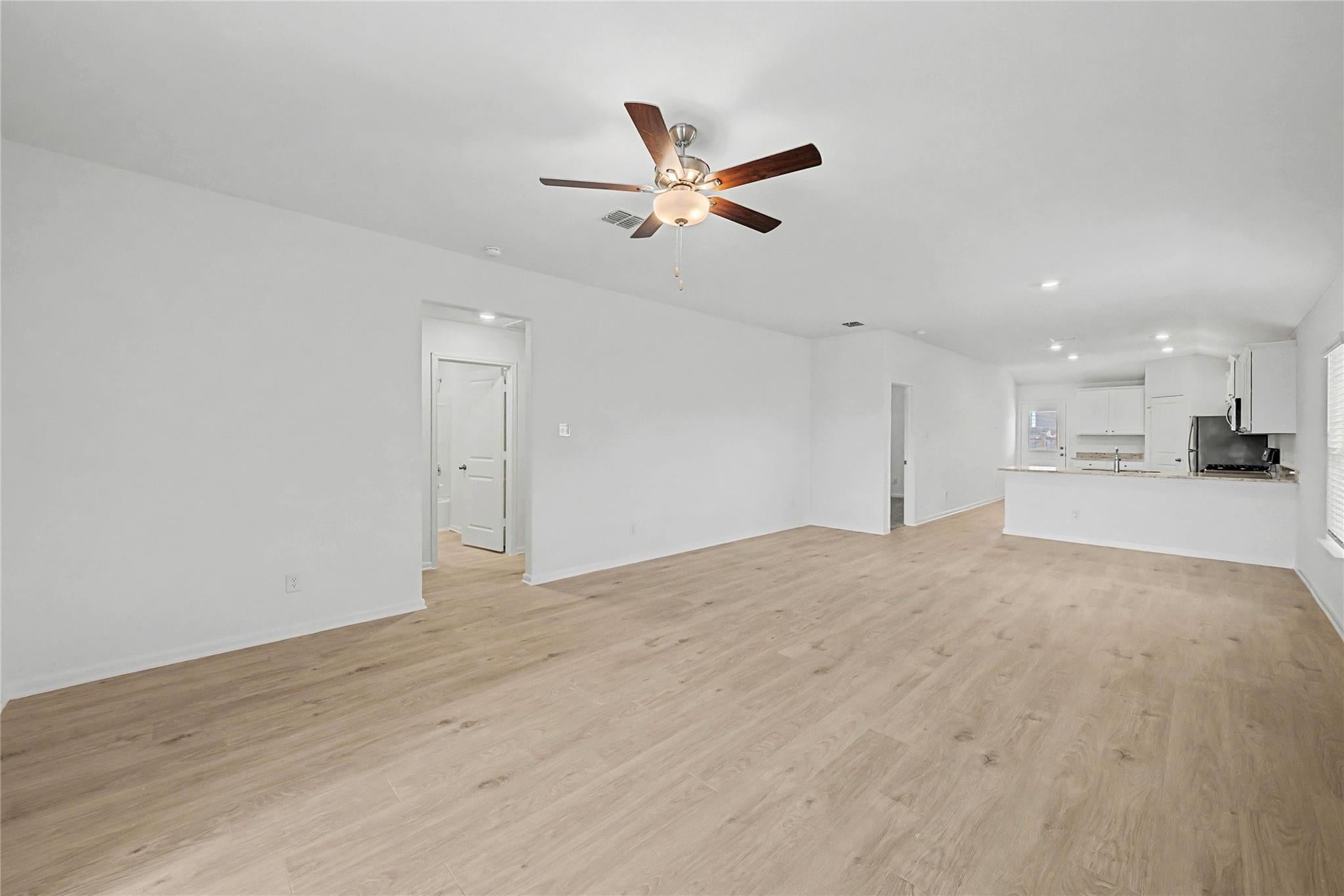 218 Myrtle Oak DR