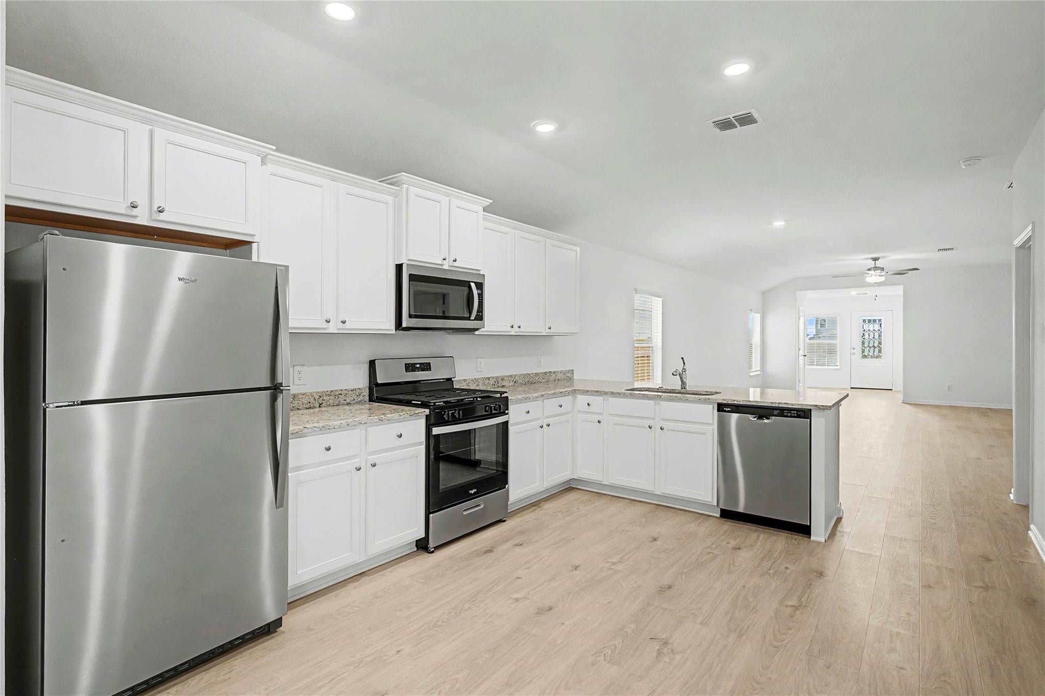 218 Myrtle Oak DR
