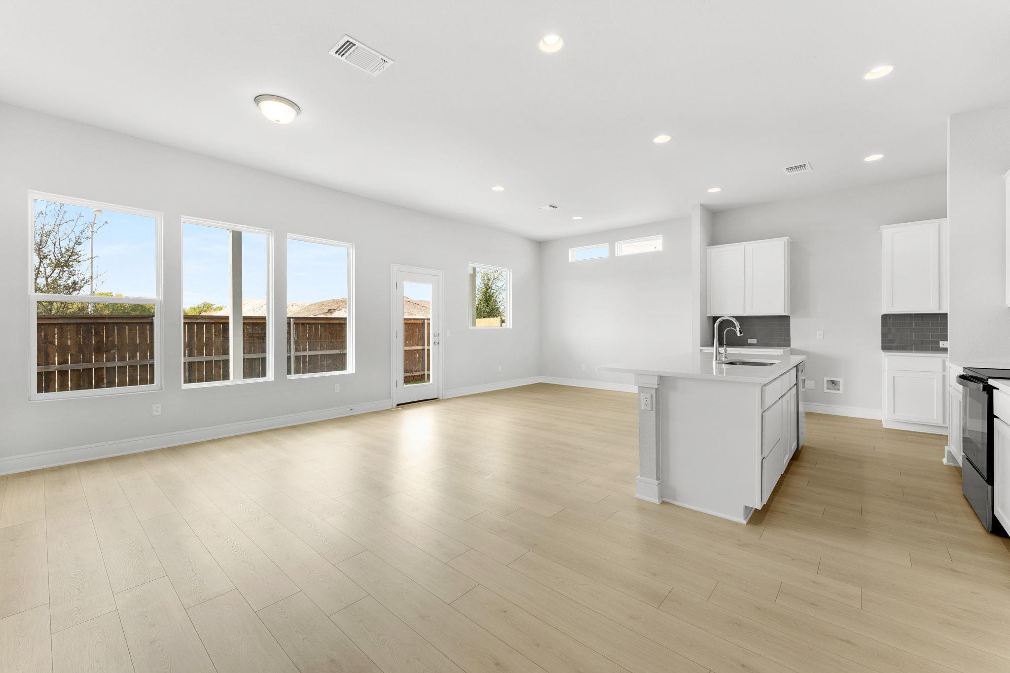 2301 Castillo DR 63