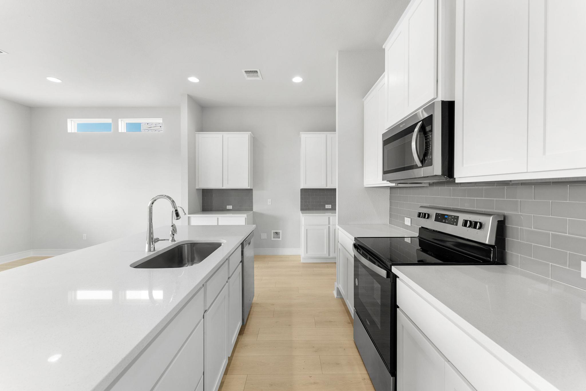2301 Castillo DR 63