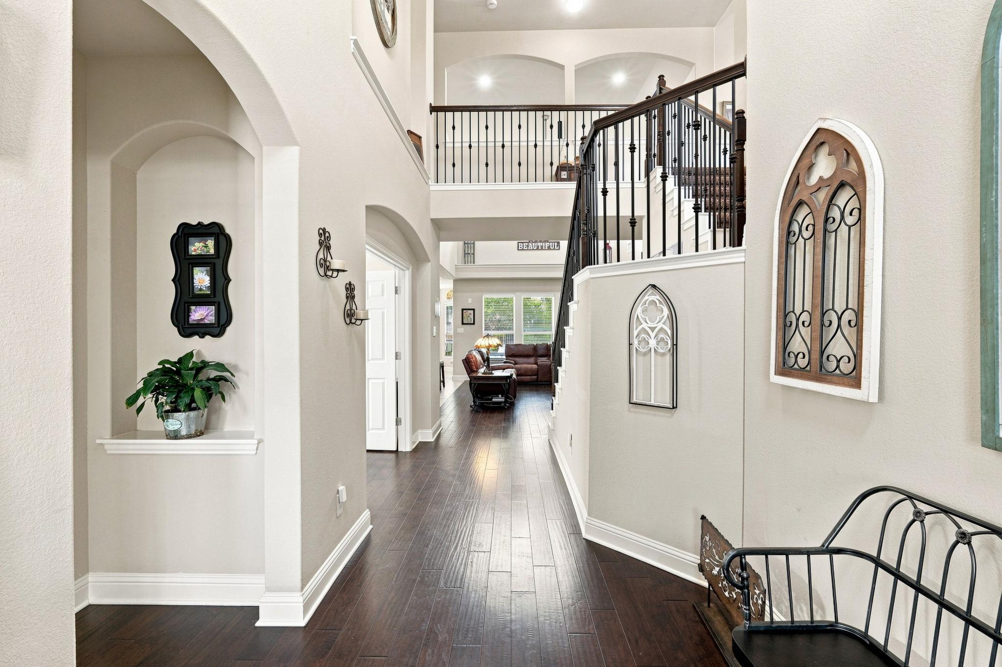 3237 Hidalgo LOOP