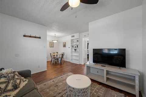 Tiny photo for 2401 Manor RD #217, Austin, TX 78722 (MLS # 3130222)
