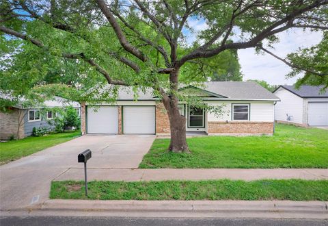 Photo of 410 Blueberry HL, Austin, TX 78745 (MLS # 2607538) Photo of 410 Blueberry HL, Austin, TX 78745 (MLS # 2607538)