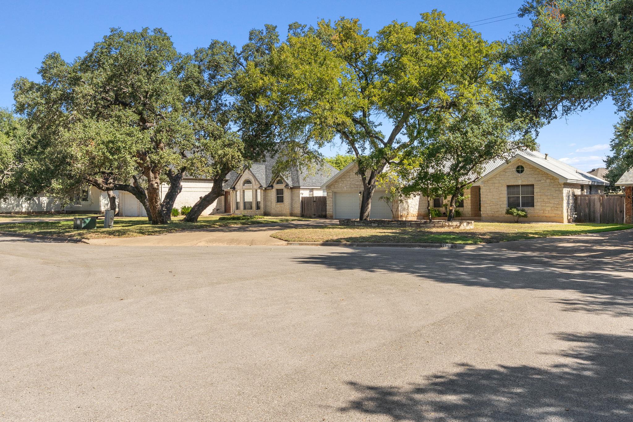 1406 WILLOW CREEK DR