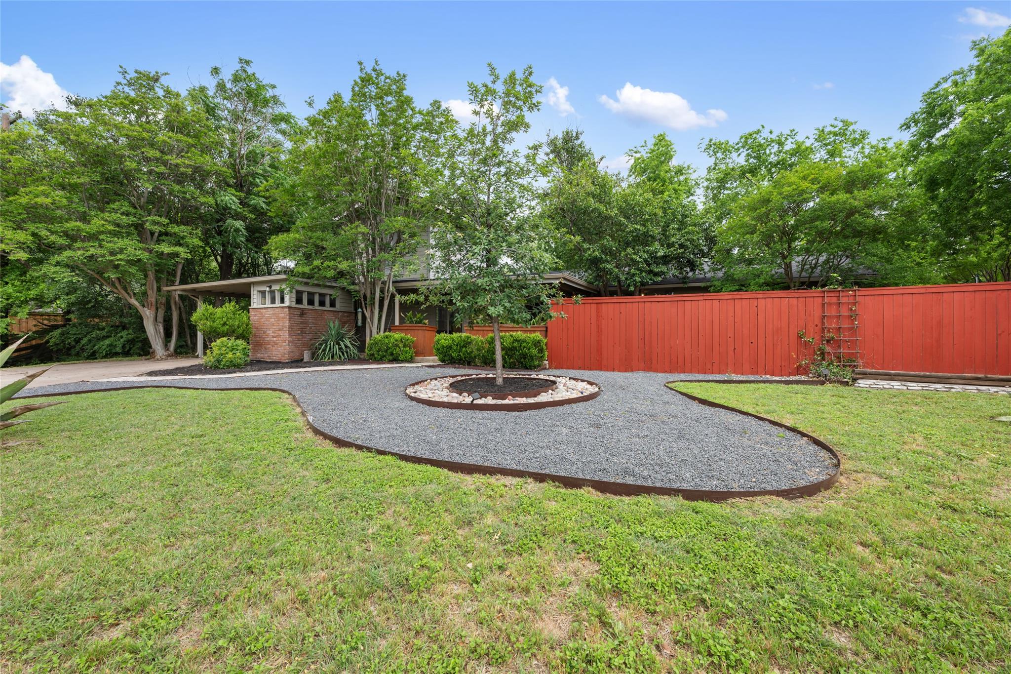 5900 Nasco DR