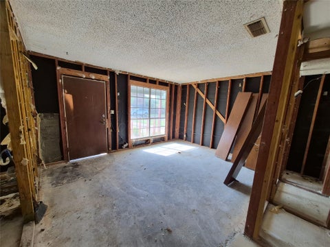 Tiny photo for 5701 Glen Meadow DR, Austin, TX 78745 (MLS # 1834357)