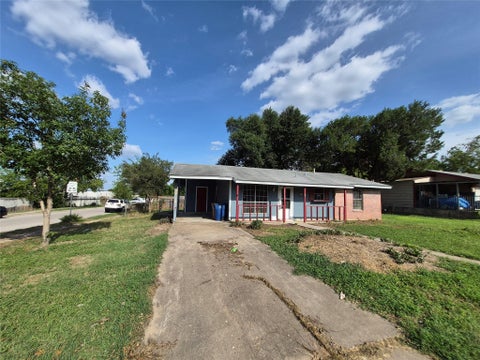 Tiny photo for 5701 Glen Meadow DR, Austin, TX 78745 (MLS # 1834357)