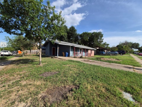 Tiny photo for 5701 Glen Meadow DR, Austin, TX 78745 (MLS # 1834357)