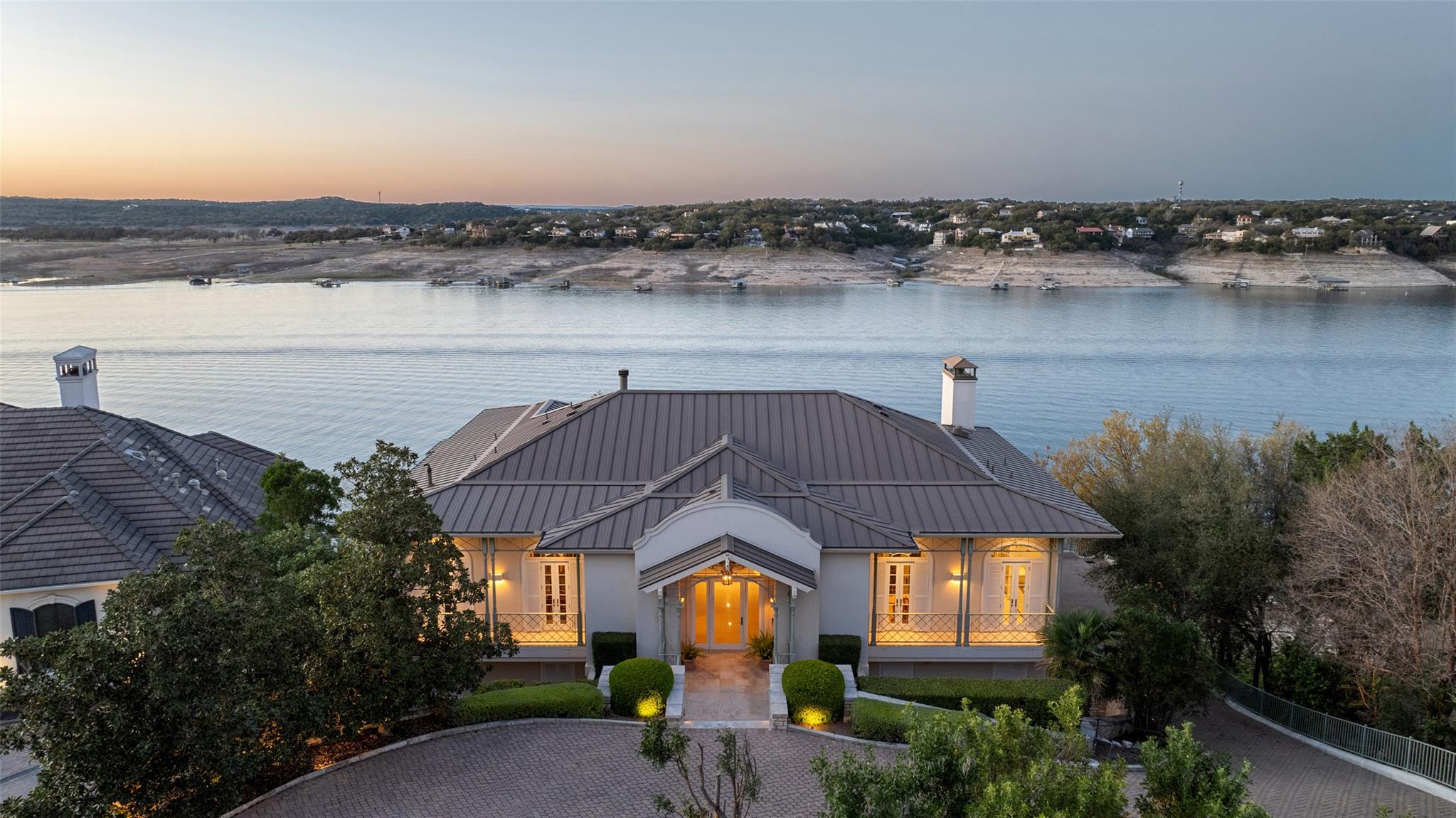 715 Cutlass

                                                                             Austin                                

                                    , TX - $4,495,000