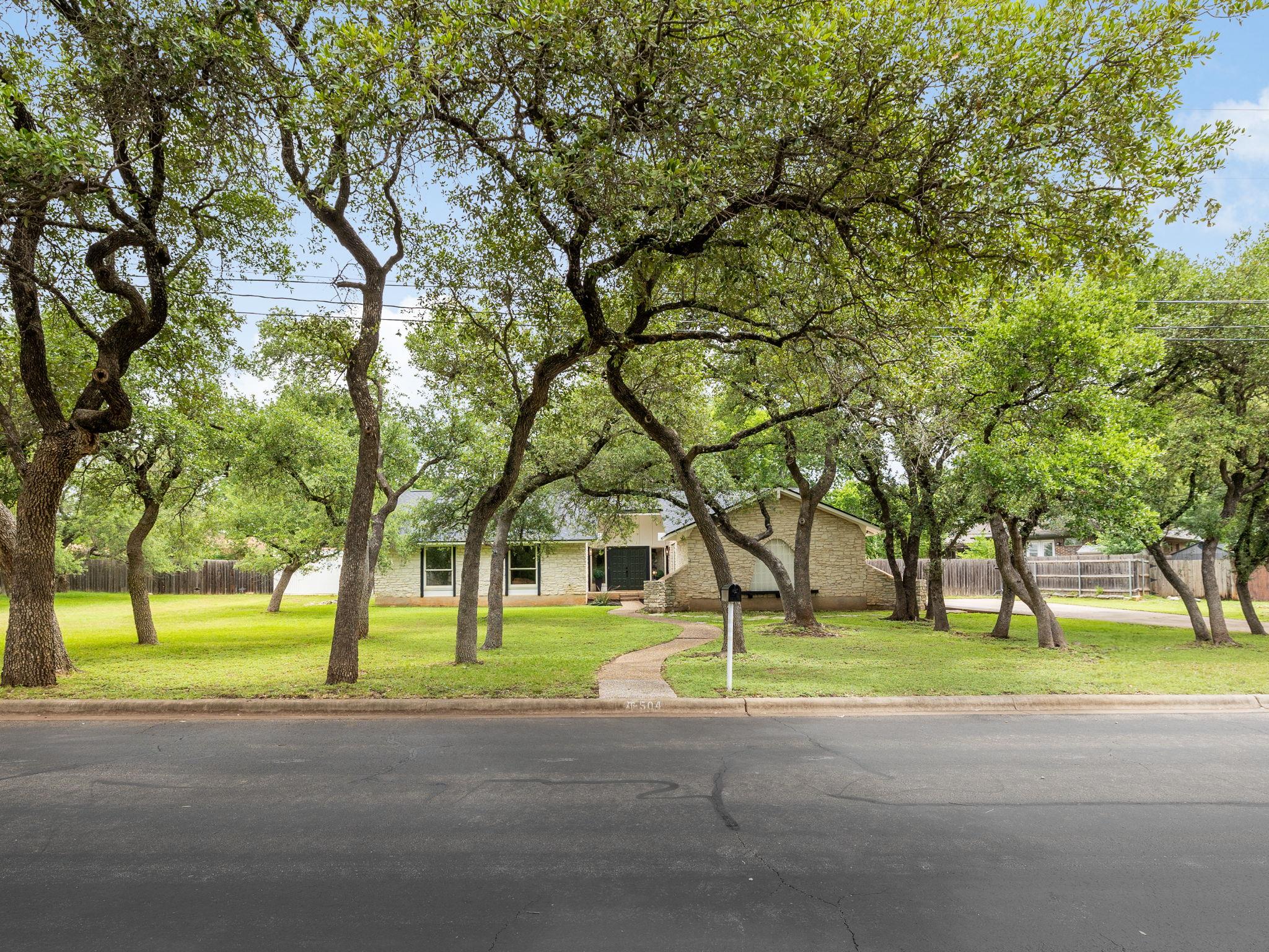 504 Ridgecrest RD