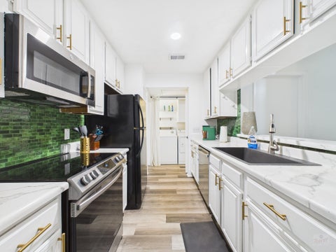 Tiny photo for 806 W 24th ST #300, Austin, TX 78705 (MLS # 6013882)