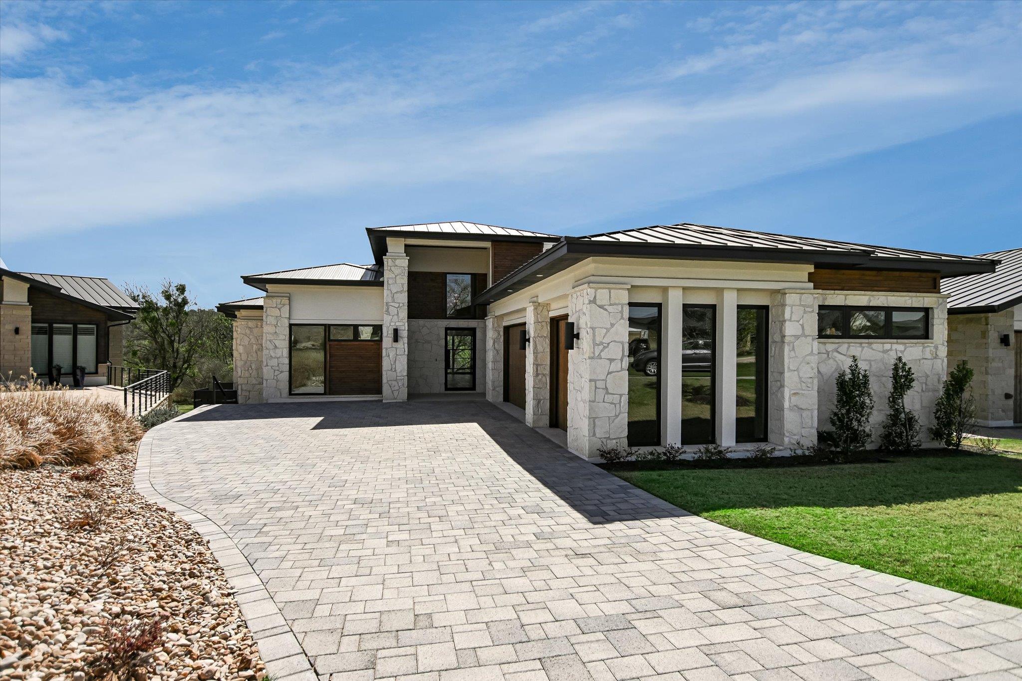 317 Azalea CT