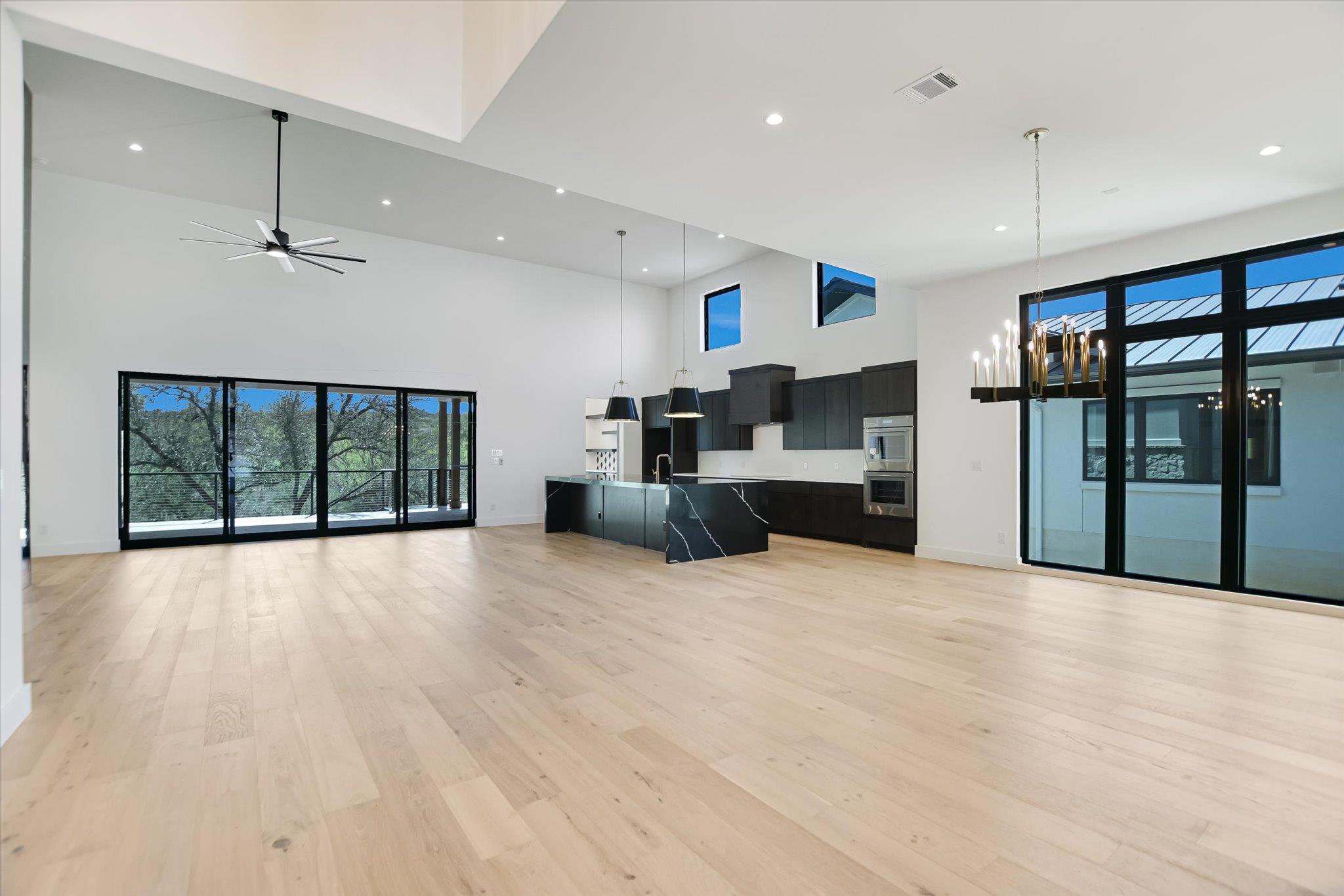 317 Azalea CT