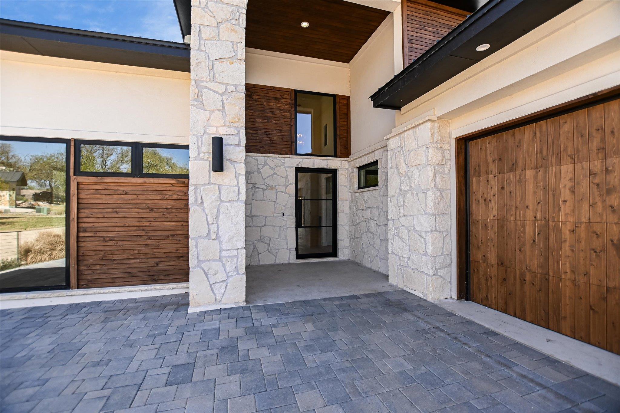 317 Azalea CT