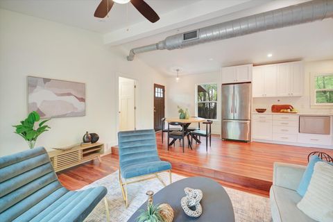 Photo of 5704 Gloucester LN #B, Austin, TX 78723 (MLS # 3103971)
