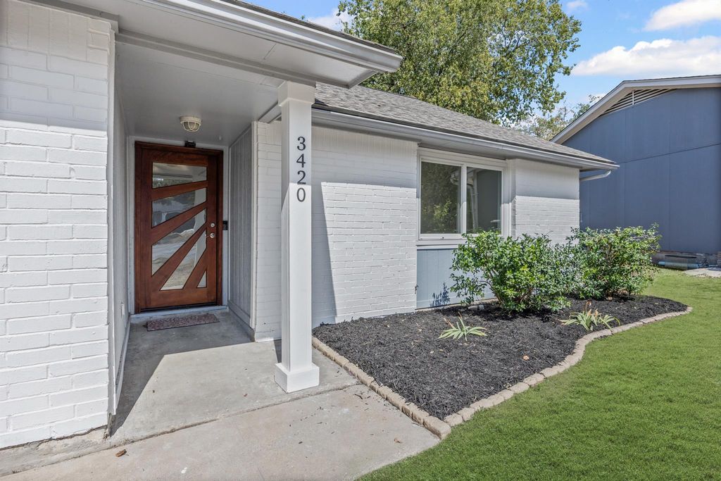 Photo for 3420 Galesburg DR, Austin, TX 78745 (MLS # 8874426)