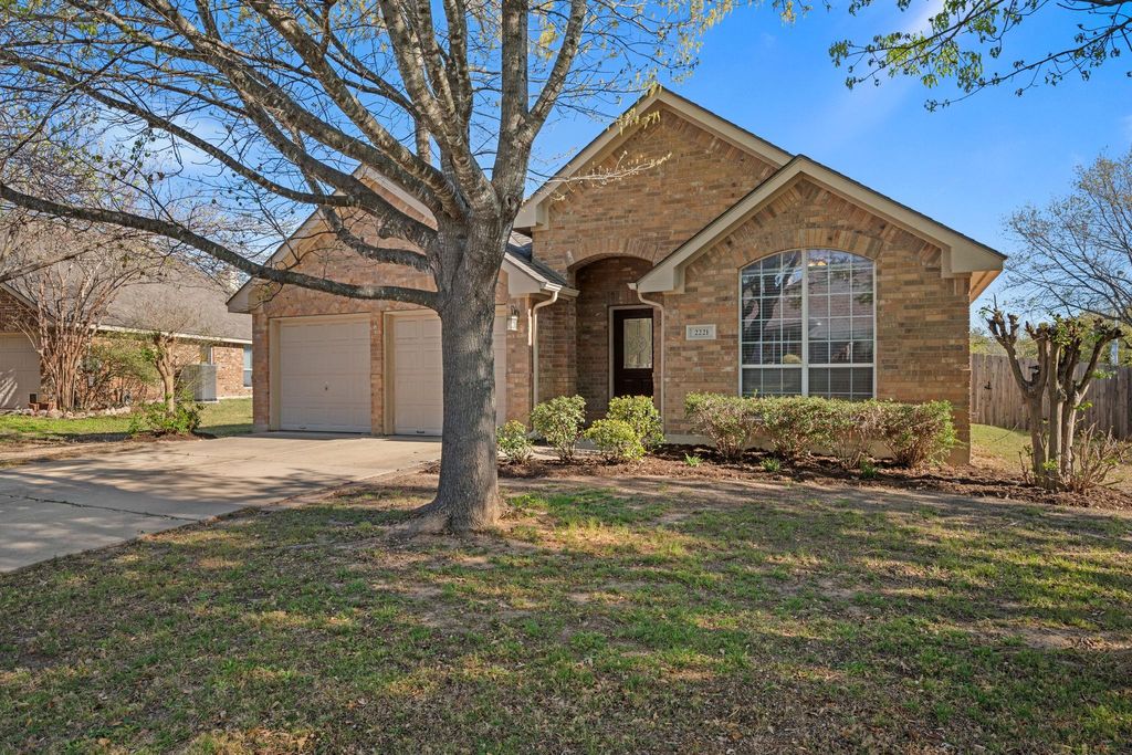 Photo of 2221 Village View LOOP, Pflugerville, TX 78660 (MLS # 3348810)