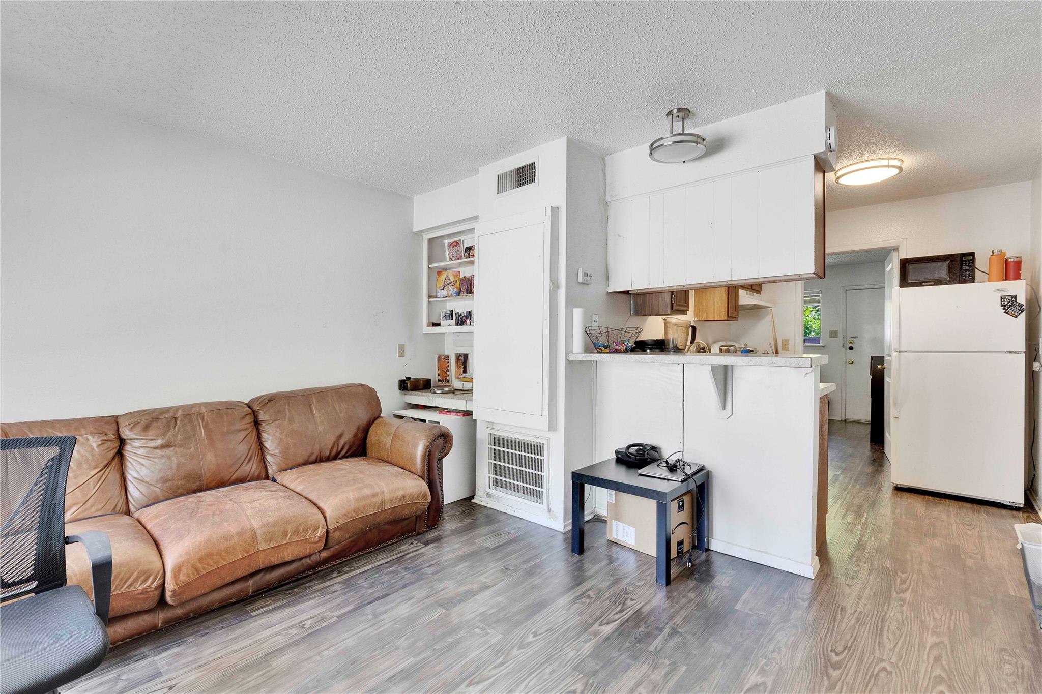2801 Hemphill PARK A102