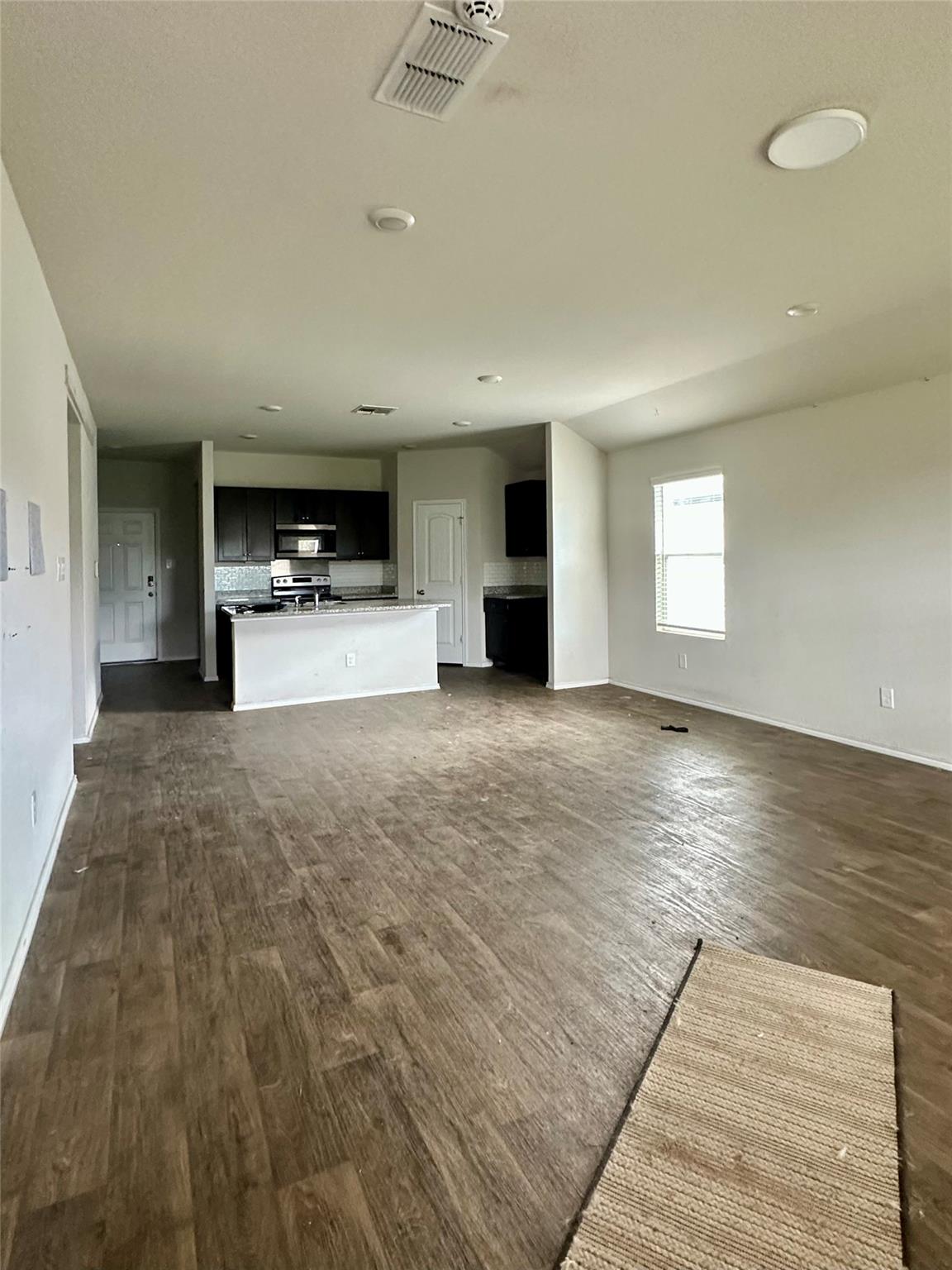 941 Armadillo DR