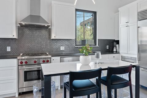 Tiny photo for 308 Onion ST, Austin, TX 78702 (MLS # 9206509)