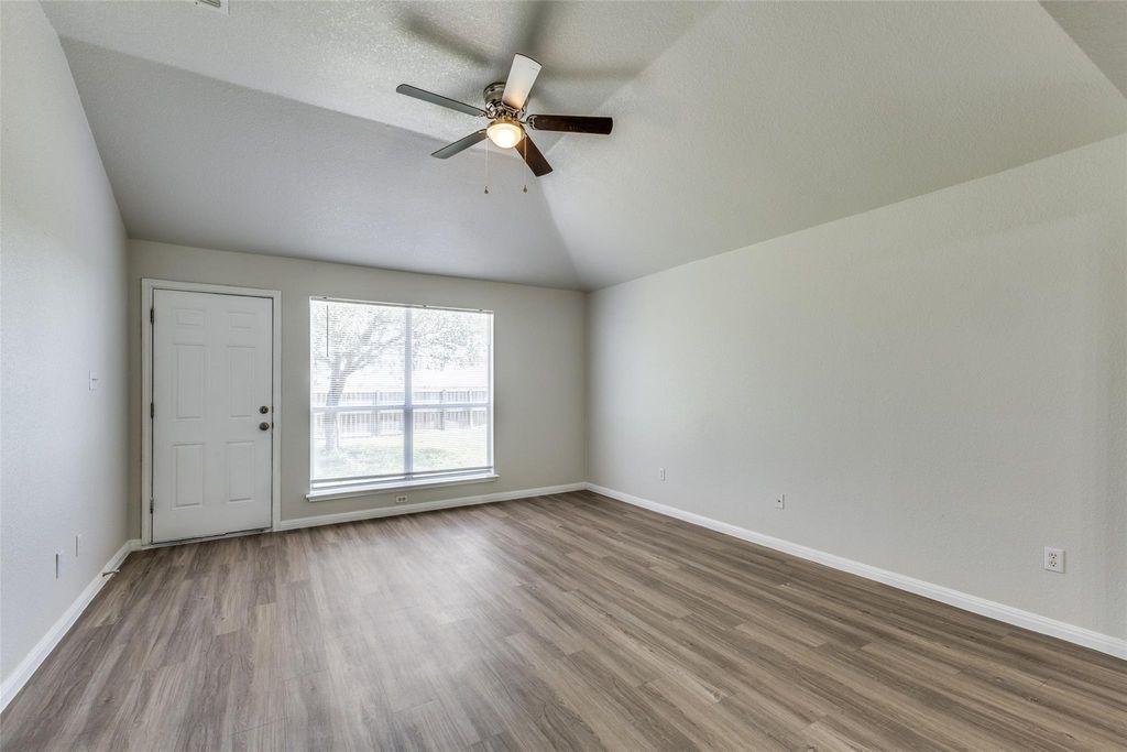 Photo of 1514 Paint Brush DR, Lockhart, TX 78644 (MLS # 8453333)