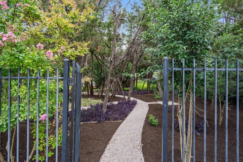 Tiny photo for 6906 Covered Bridge DR, Austin, TX 78736 (MLS # 8085148)