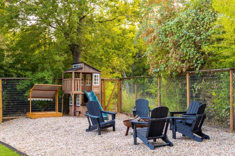 Tiny photo for 1612 Clifford Ave, Austin, TX 78702 (MLS # 9420394)