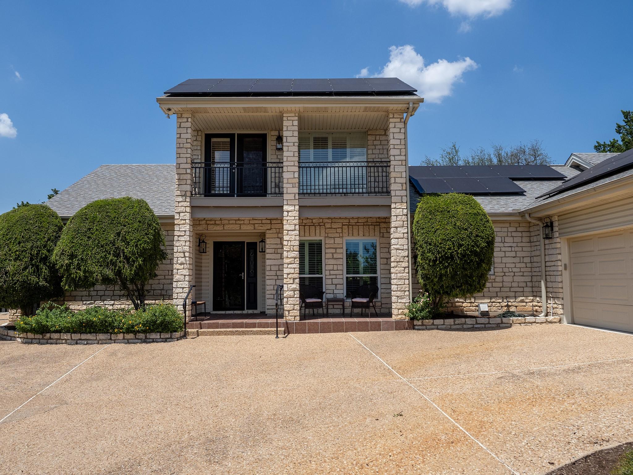 608 Flamingo CV