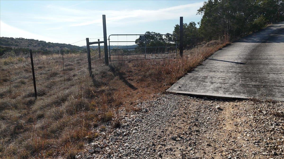 445-455 E Skyline Acres