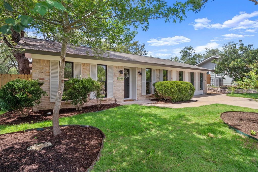 Photo for 2307 Mimosa DR, Austin, TX 78745 (MLS # 7471228)