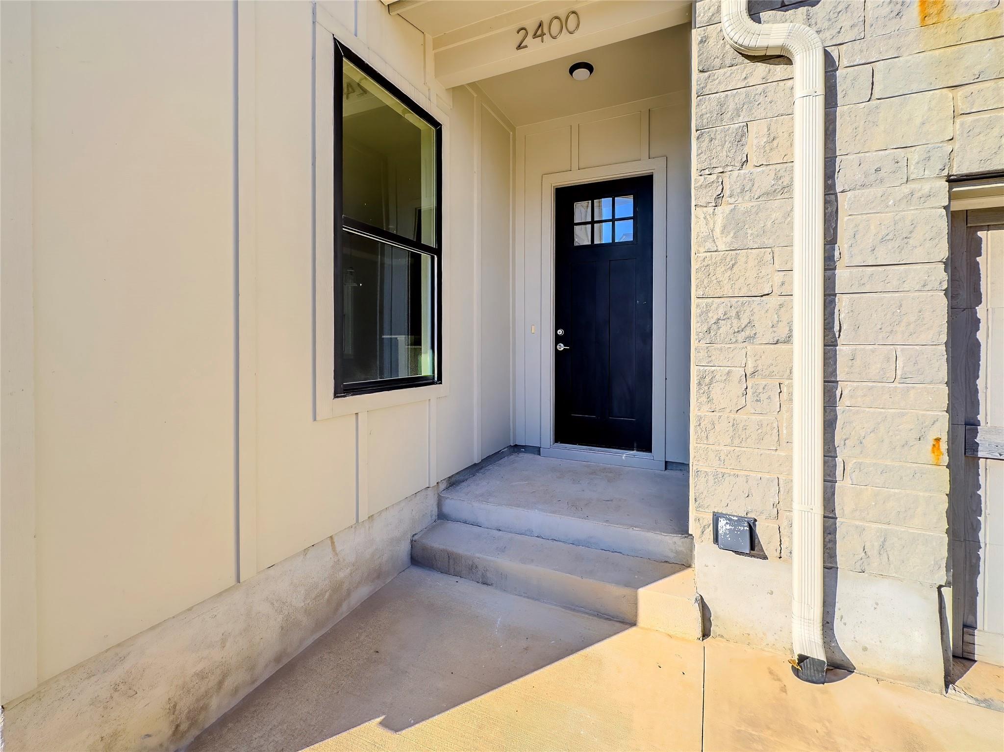 2400 Bruin DR 27