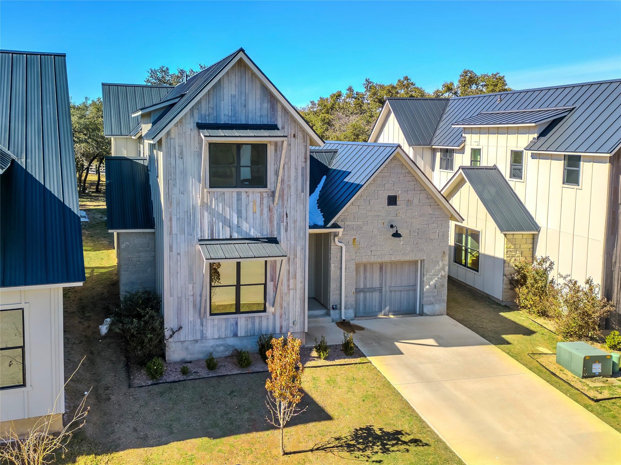2400 Bruin DR 27