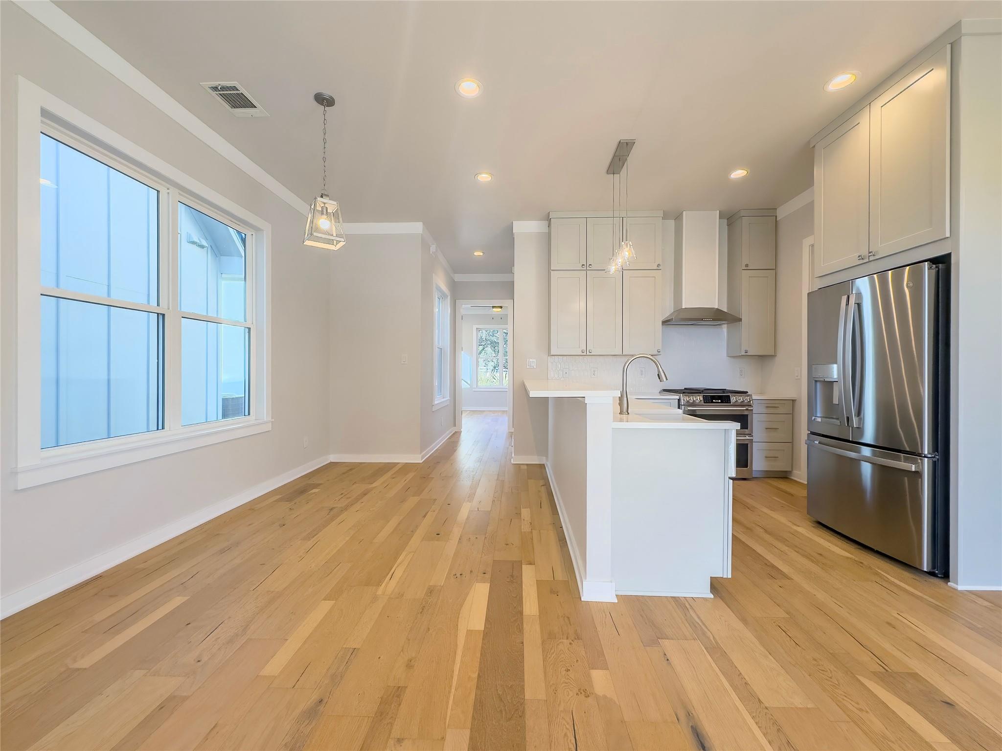 2400 Bruin DR 27