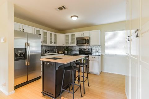 Tiny photo for 25201 & 25203 Lakeview DR, Spicewood, TX 78669 (MLS # 3914019)