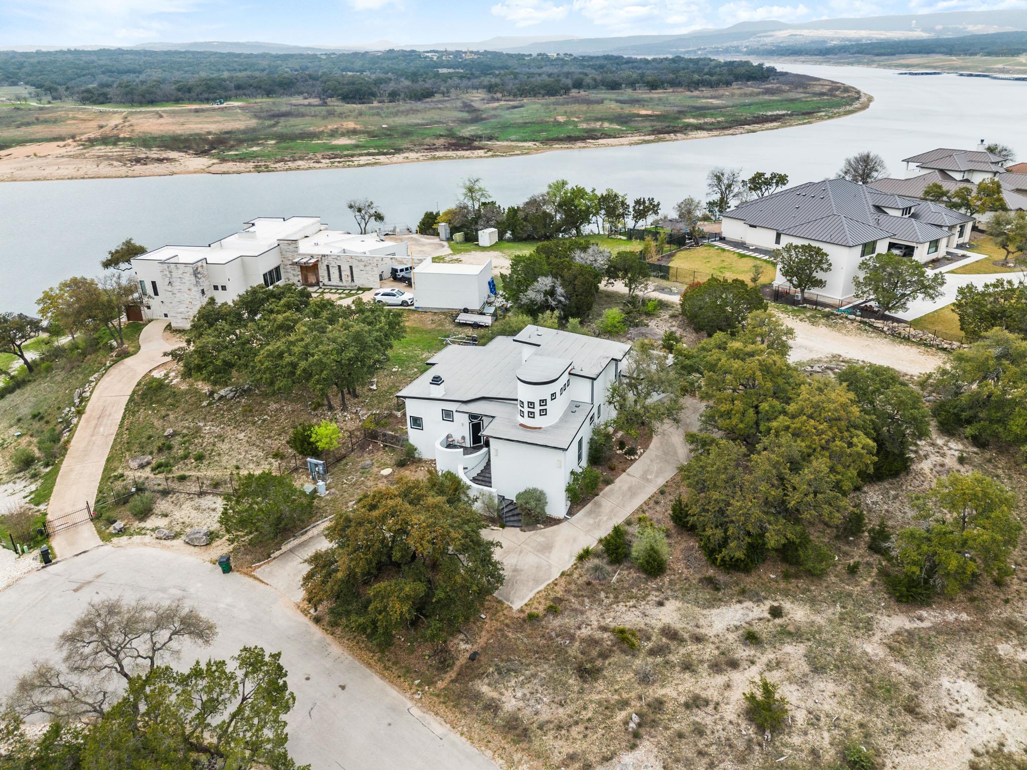 5013 Green Shore CIR