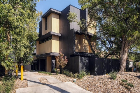 Photo of 1002 W Johanna ST #1, Austin, TX 78704 (MLS # 2041562)