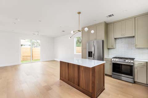 Tiny photo for 408 Linden St #B, Austin, TX 78702 (MLS # 5365197)
