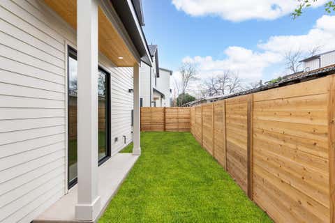 Tiny photo for 408 Linden St #B, Austin, TX 78702 (MLS # 5365197)