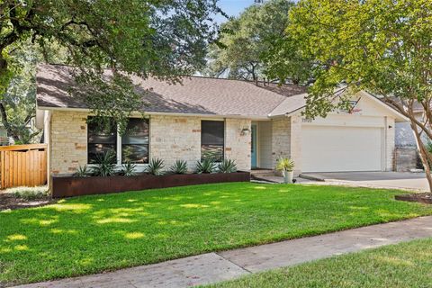 Photo of 11905 Misty Brook DR, Austin, TX 78727 (MLS # 2509191)