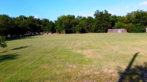 Photo of 2005 S Pine ST, Georgetown, TX 78626 (MLS # 3592957)