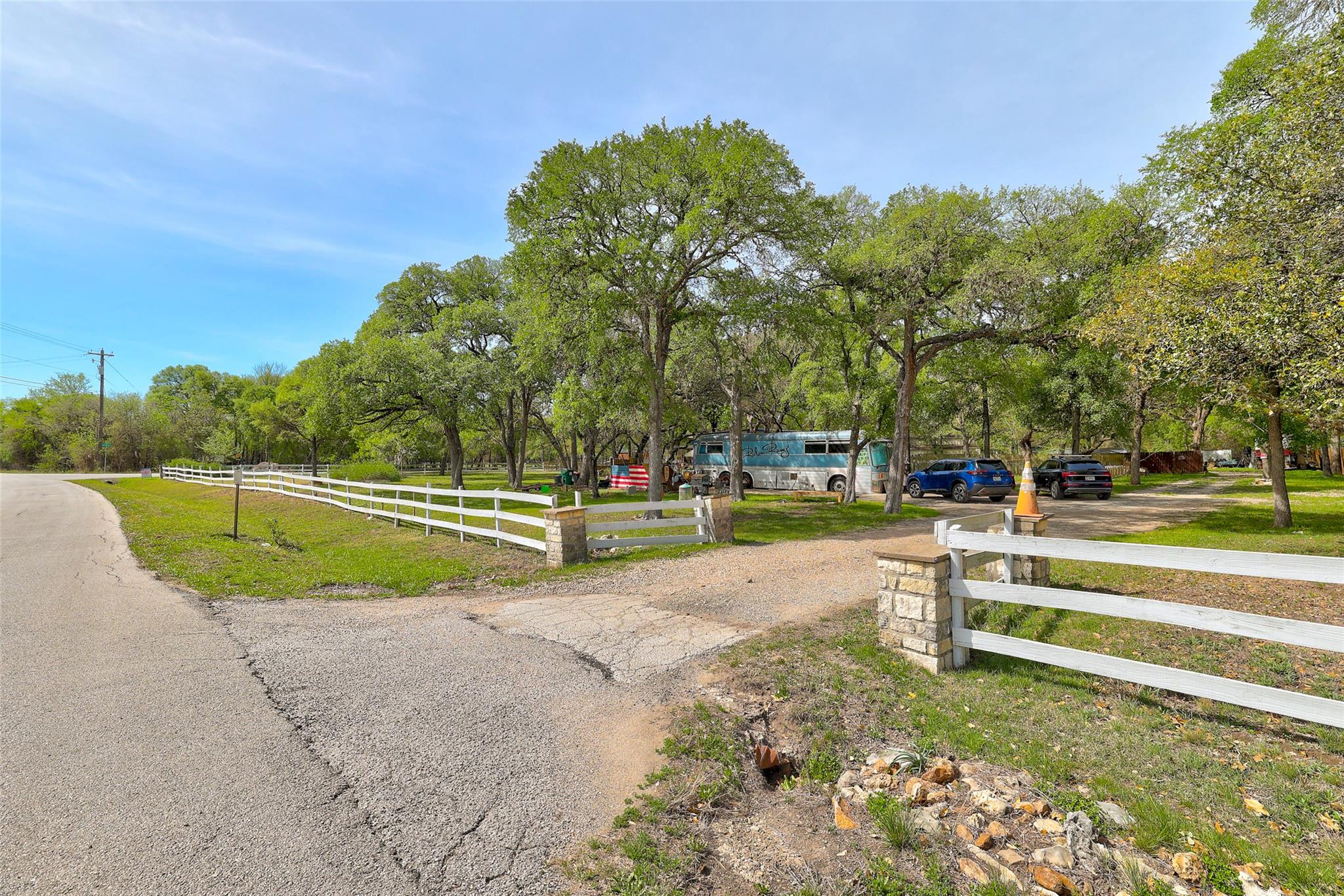 10600 Slaughter Creek DR