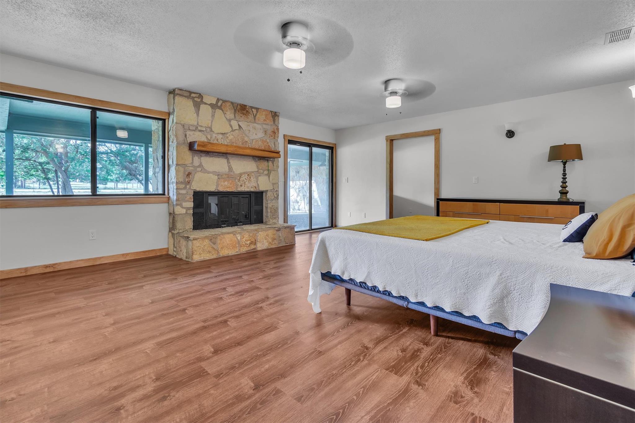 700 Billie Brooks LN