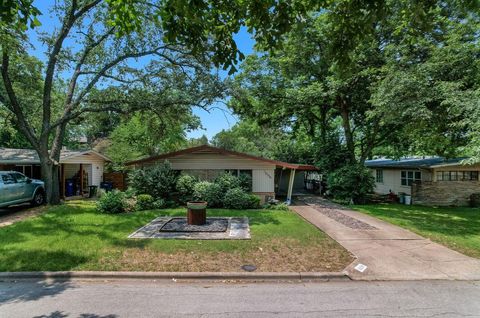 Tiny photo for 1009 Alegria RD, Austin, TX 78757 (MLS # 7284762)