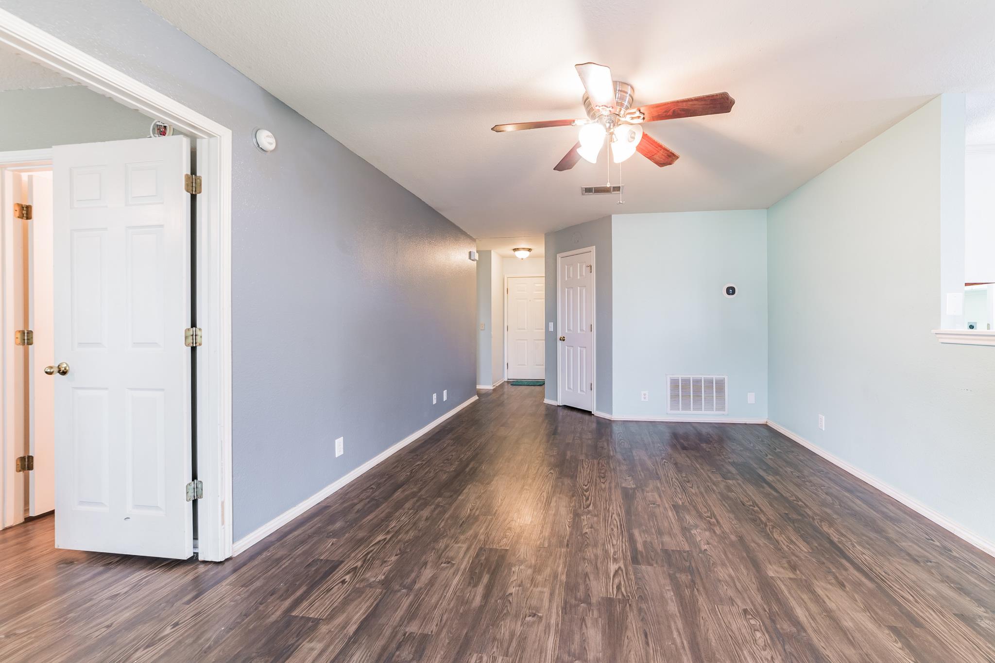 3005 Tyler LN