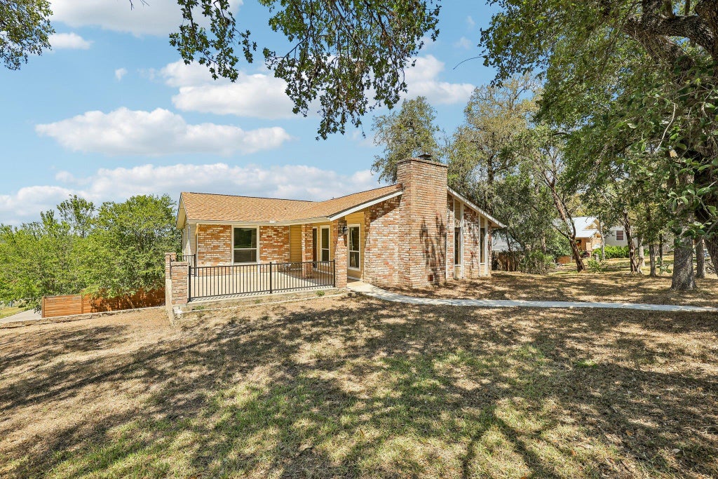 Photo of 808 Dale DR, San Marcos, TX 78666 (MLS # 8452066)