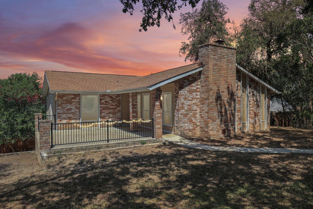 Photo of 808 Dale DR, San Marcos, TX 78666 (MLS # 8452066)