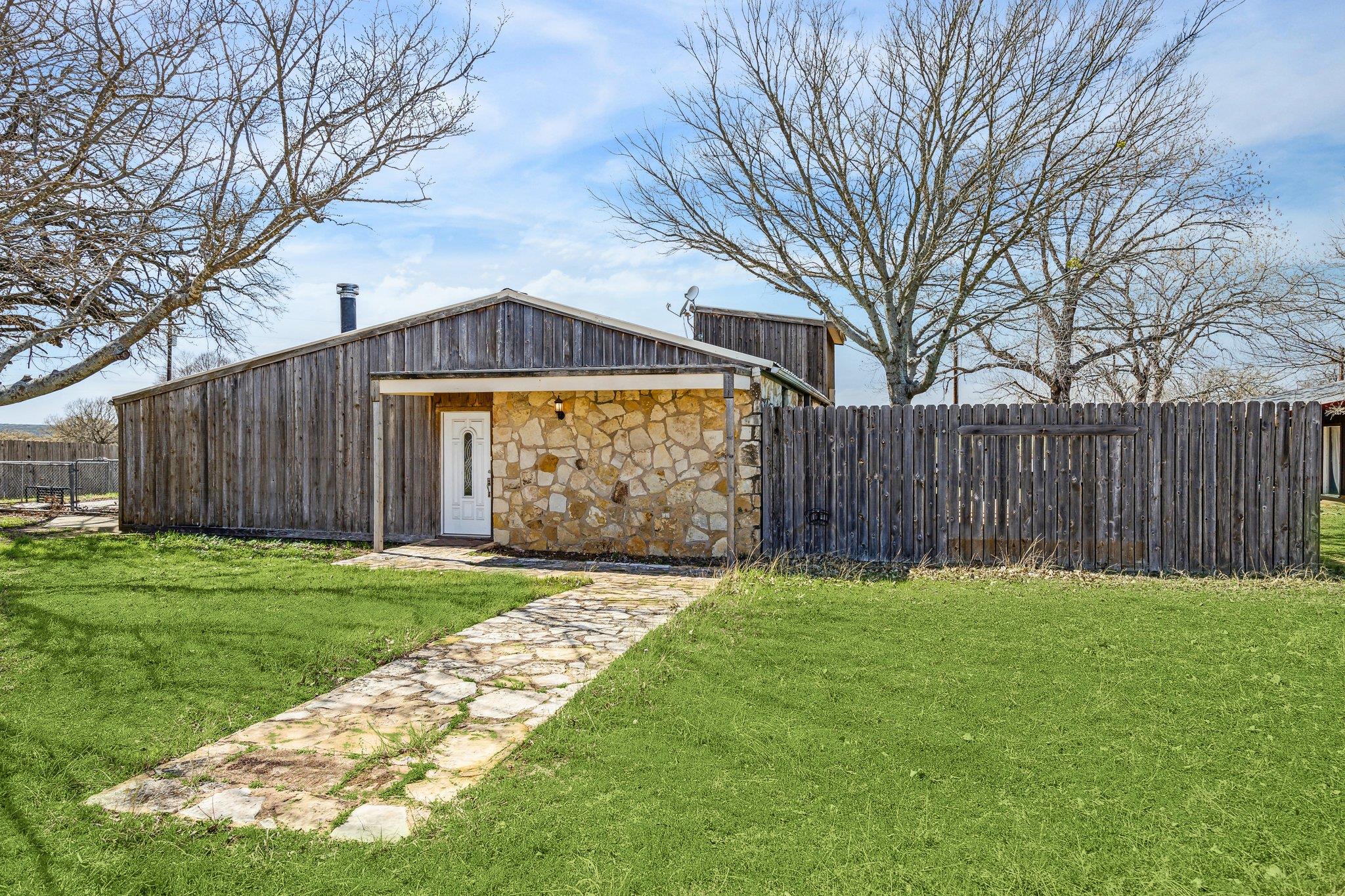 Listing image 1