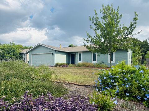 Photo of 11015 Jordan LN, Austin, TX 78758 (MLS # 6237108)