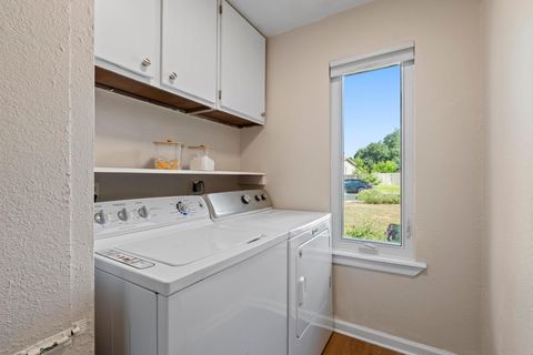 Tiny photo for 11015 Jordan LN, Austin, TX 78758 (MLS # 6237108)